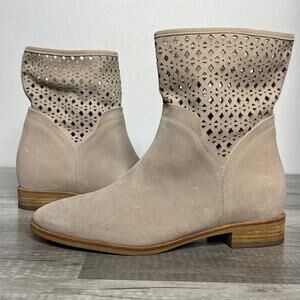 Michael Michael Kors Sunny Suede Laser Cut Boots Ankle Booties Size 6